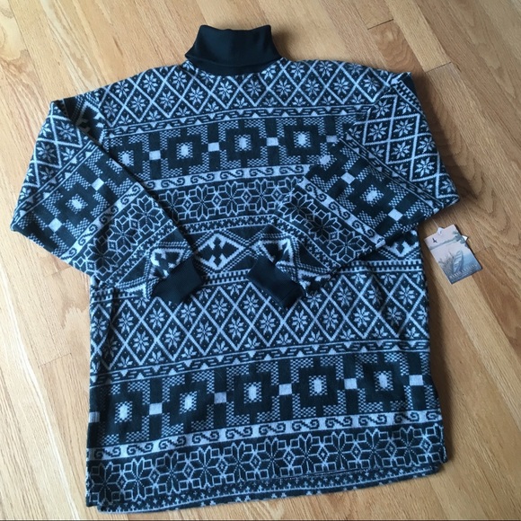 Marsh Landing Sweaters - Nordic Patterned Soft Green Turtleneck Sweater